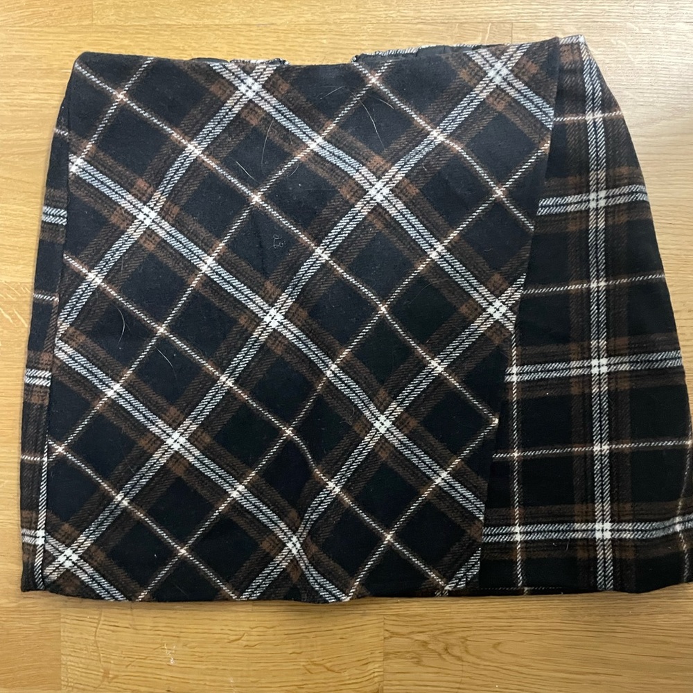 Hollister size S plaid wool skirt